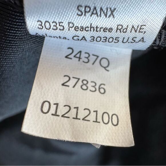 SPANX Faux Leather High Waisted Leggings in Black Size Large Petite Style 2437 - Picture 15 of 15